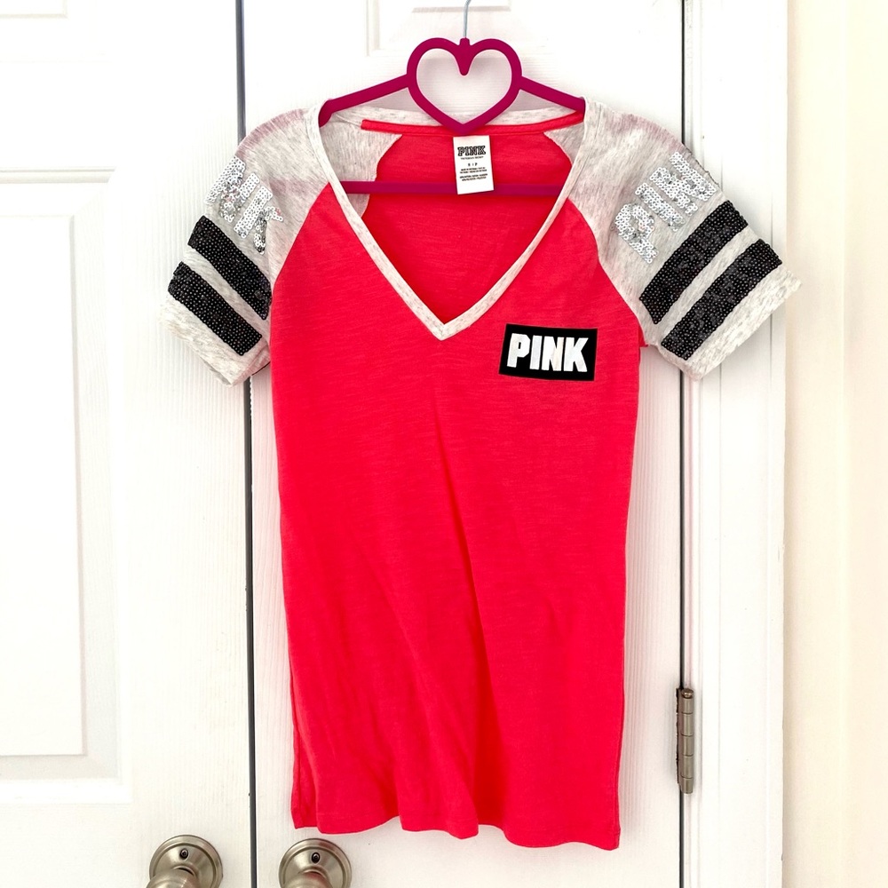 Pink T shirt with sequins